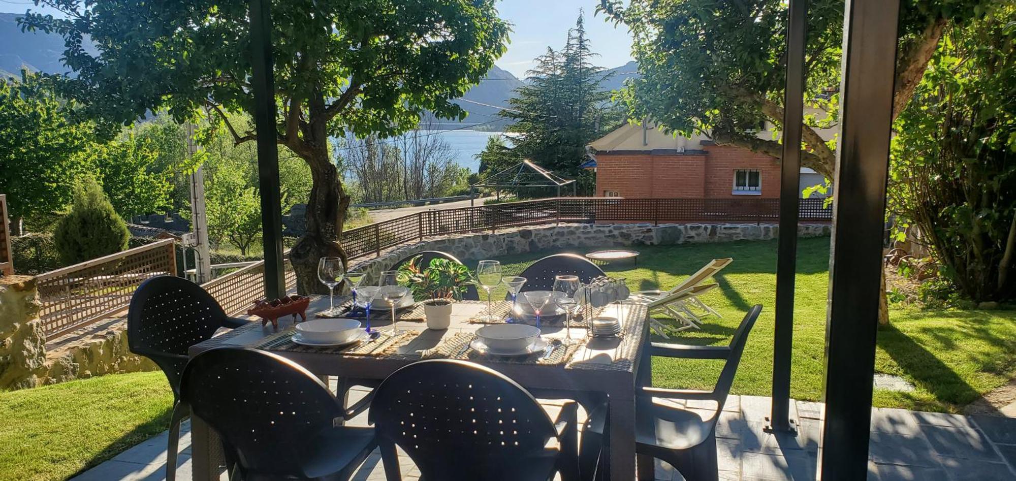 Casa Rural Carmen Luna Mallo de Luna Exteriör bild